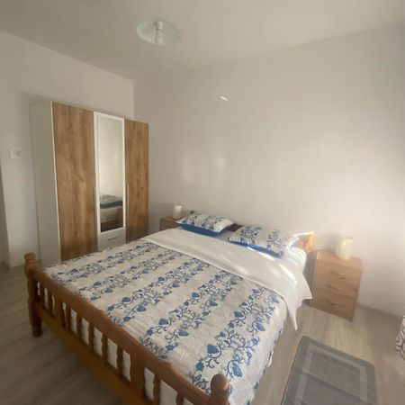 Apartmani Neno Senj  Bagian luar foto